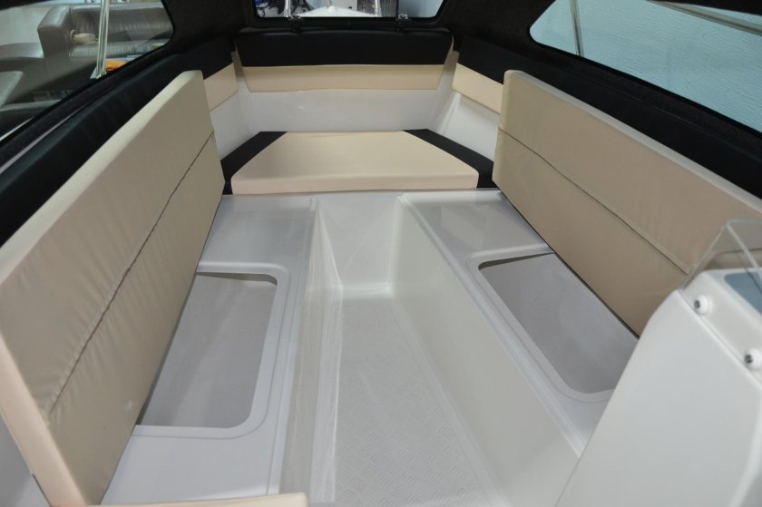 Катер Корвет-500нт