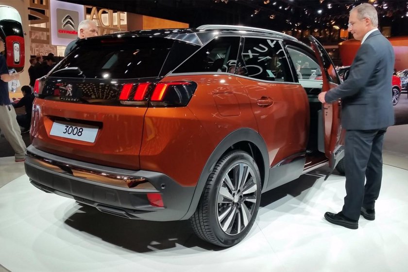 Пежо 3008 2020