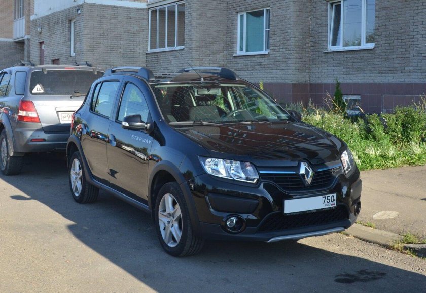 Renault sandero stepway 1