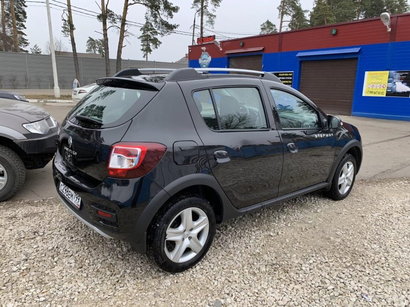 Renault Sandero Stepway черный