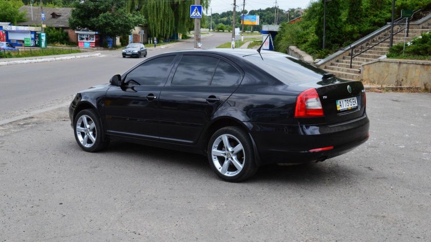 Шкода а5 черная