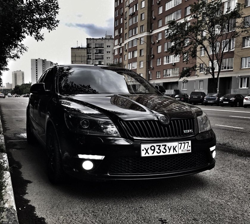 Шкода Октавия РС черная
