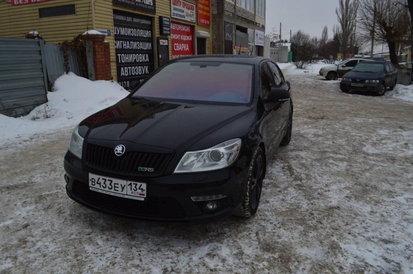 Шкода Октавия а5 RS черная