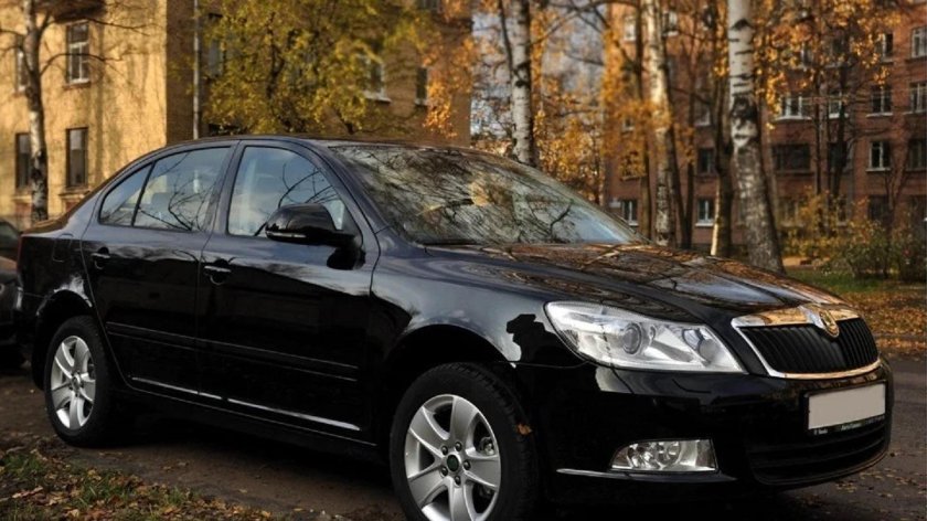 Шкода Октавия а5 черная