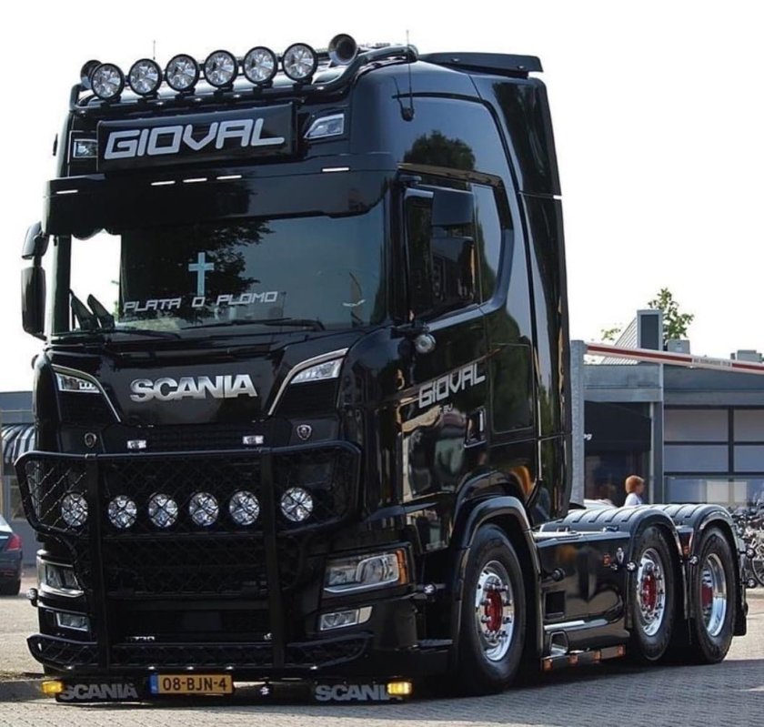 Scania s770 v8 Black