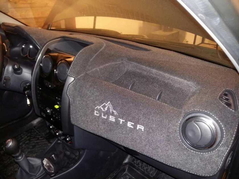 Накидка на торпеду Рено Логан 2