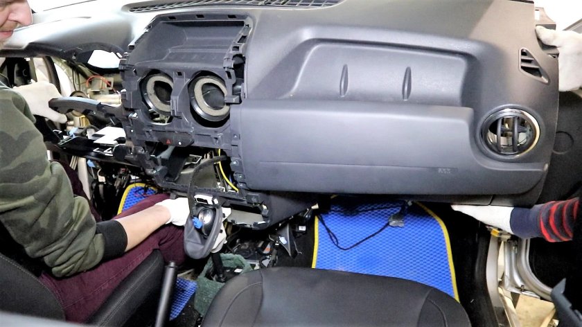 Шумоизоляция Торпедо Рено Дастер