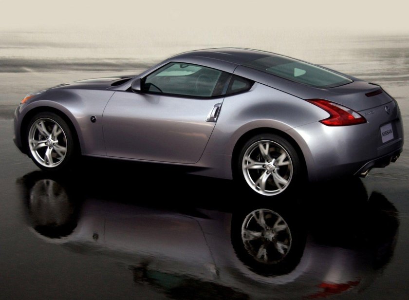 Ниссан 370z