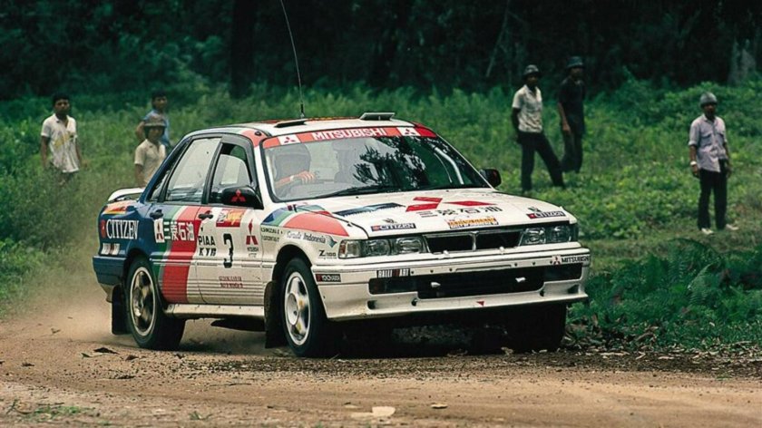 Митсубиси Галант ралли