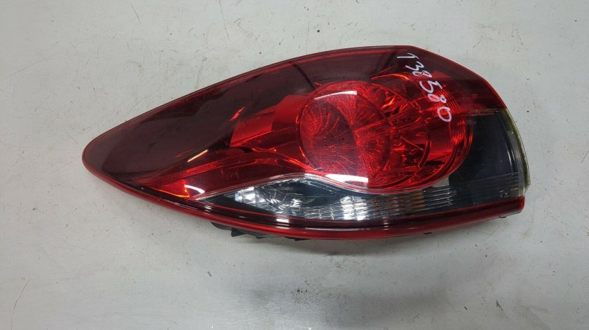Фонарь задний mazda 6