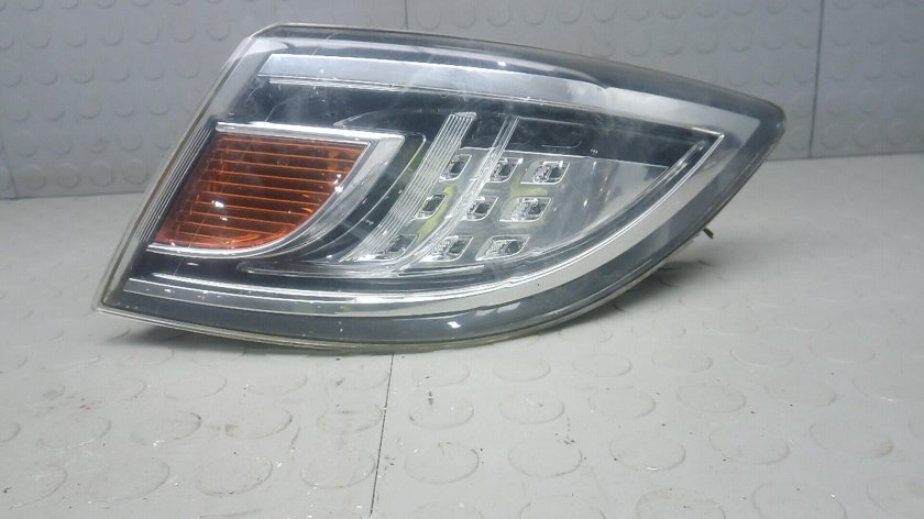 Фонарь правый задний в крыло для мазда 6 gh