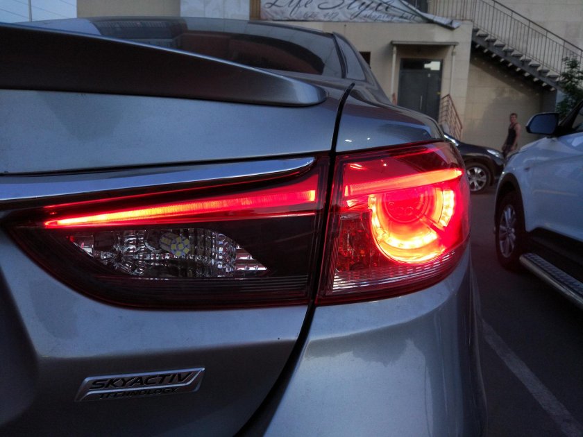 Мазда 6 задние фонари