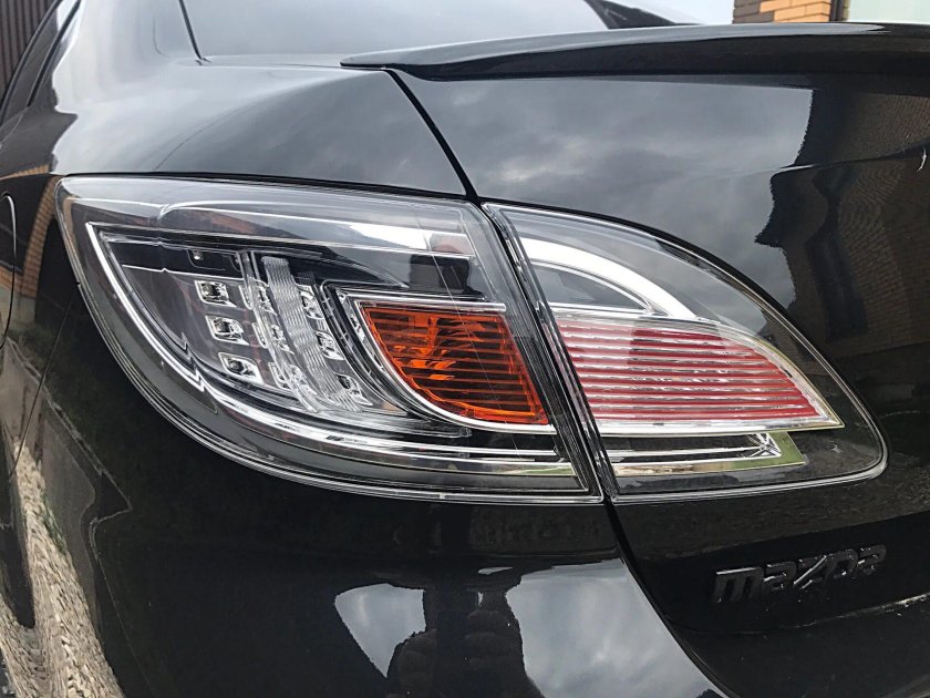 Задние фонари Мазда 6 GH