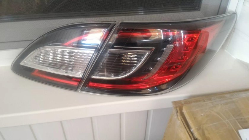 Задний фонарь mazda 6