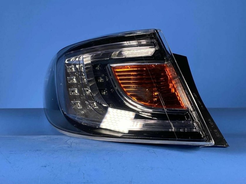 Задний фонарь mazda 6