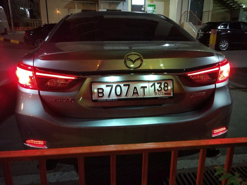 Мазда 6 задняя оптика