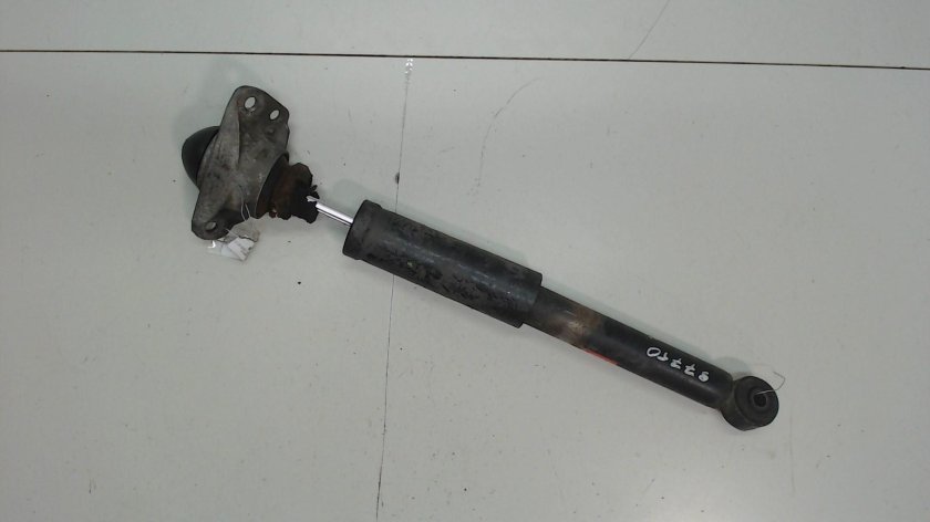 Задние амортизаторы Октавия а7