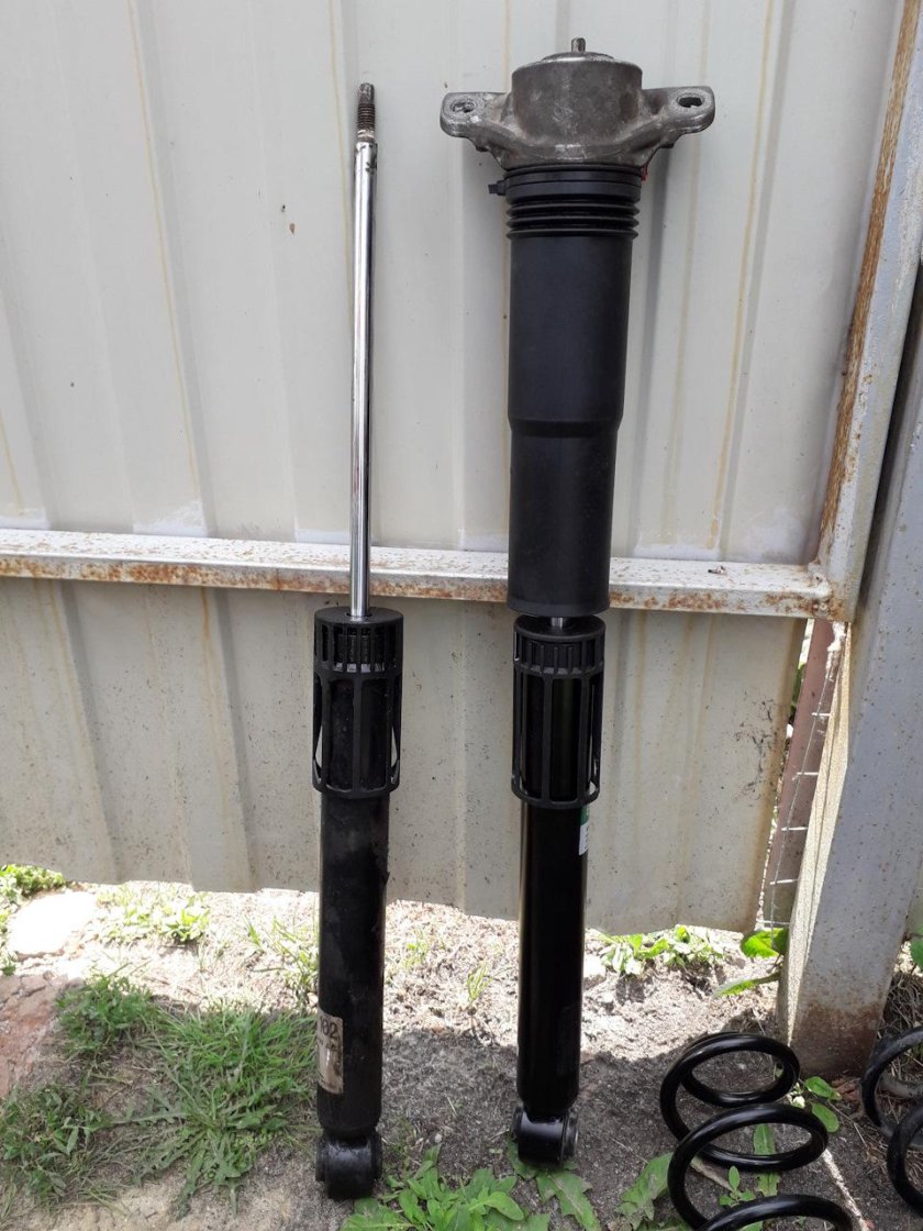 Задний амортизатор Шкода Октавия а7