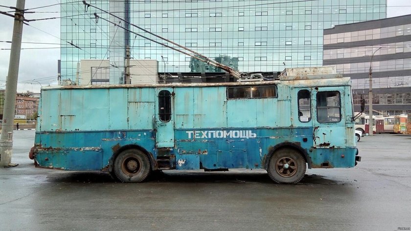 Троллейбус техпомощь Мем