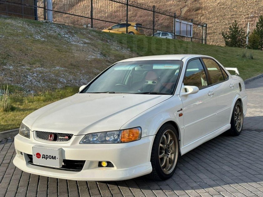 Хонда Аккорд 2001 года