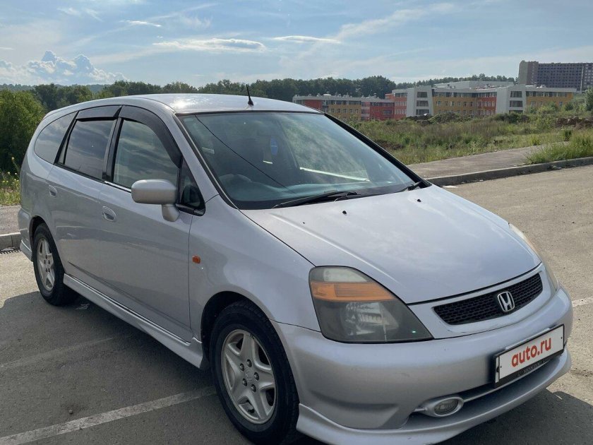 Honda Stream 2000