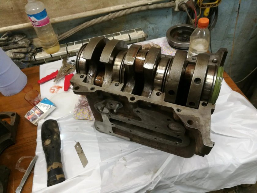 Блок двигателя