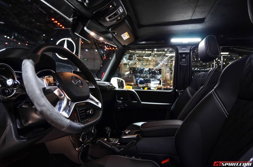 Мерседес Гелендваген 2021 салон