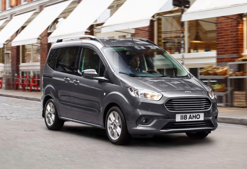 Ford Transit Courier 2018