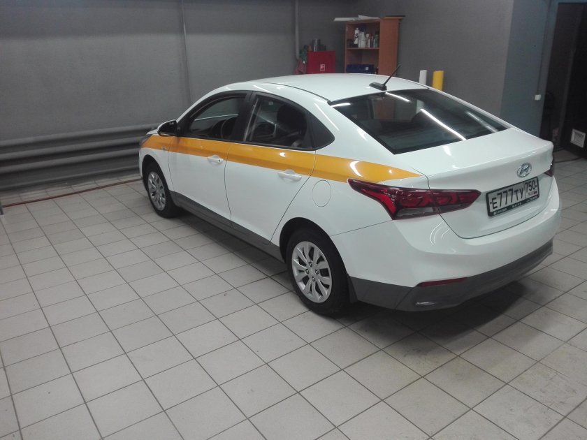 Оклейка такси по ГОСТУ