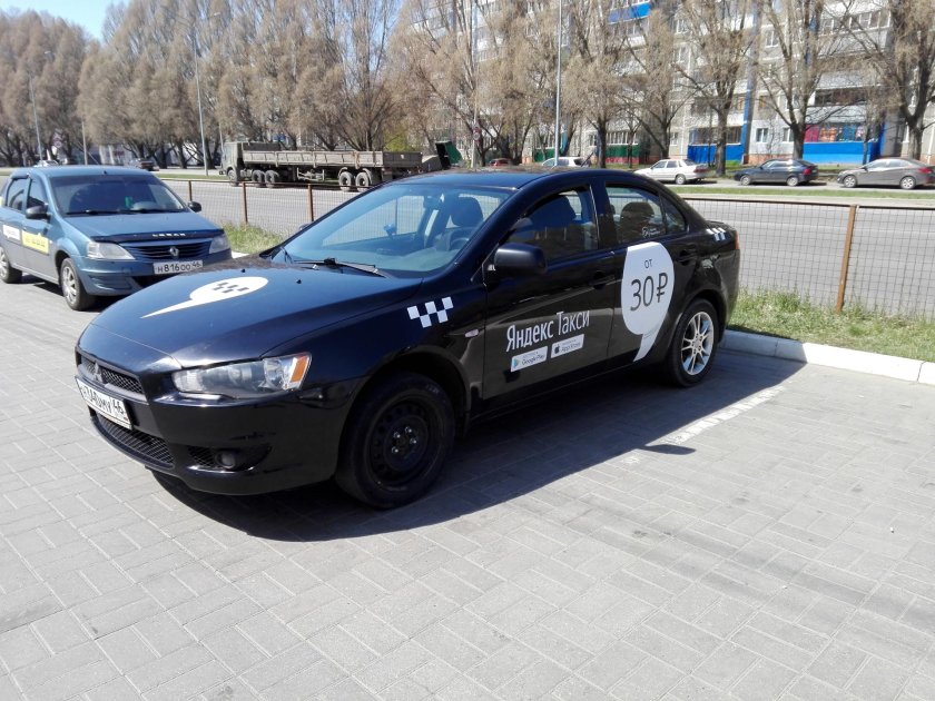 Митсубиси Лансер 10 такси