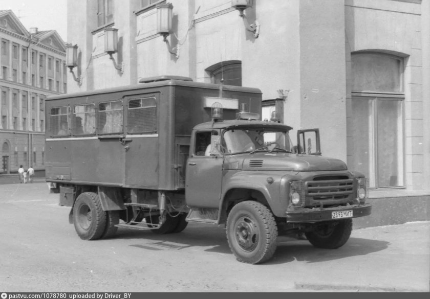 ЗИЛ 130г автозак