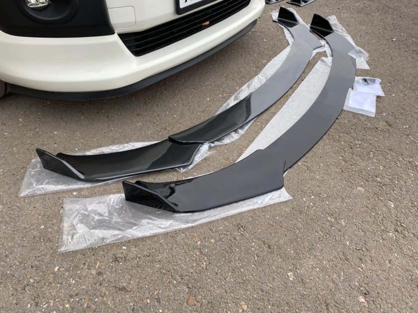 Сплиттер универсальный на бампер