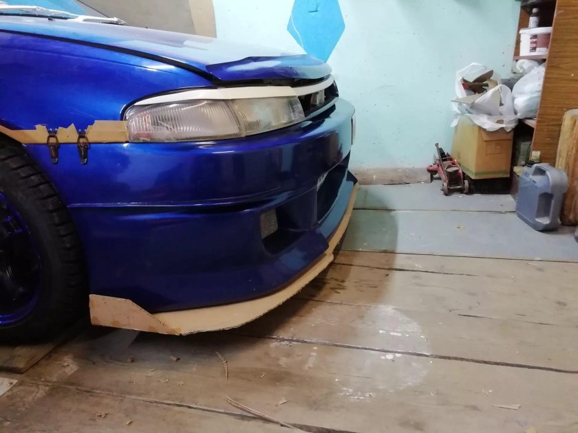 Сплиттер Тойота Карина