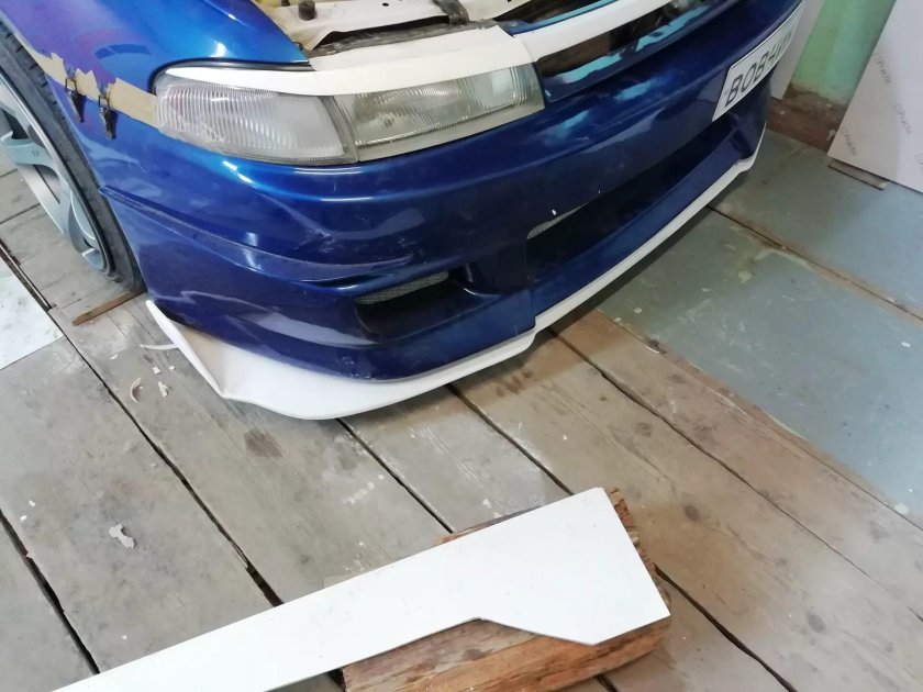 Сплиттер Тойота Карина