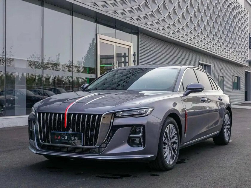 Китайский премиум автомобиль hongqi