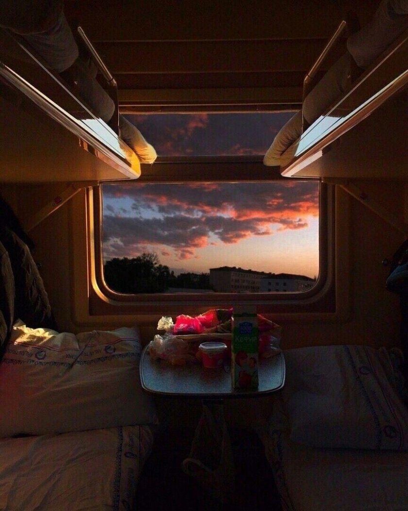 Купе в поезде