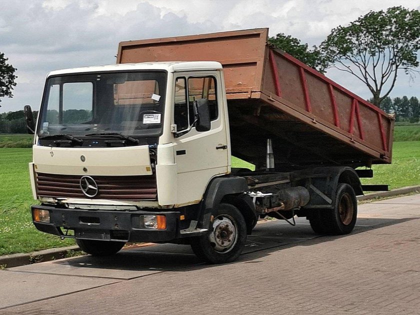 Мерседес 809