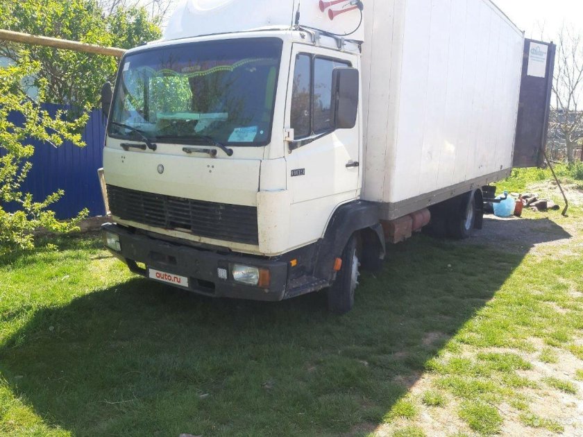 Мерседес 809