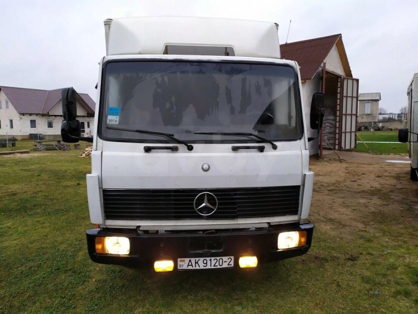 Mercedes-Benz 809 1991