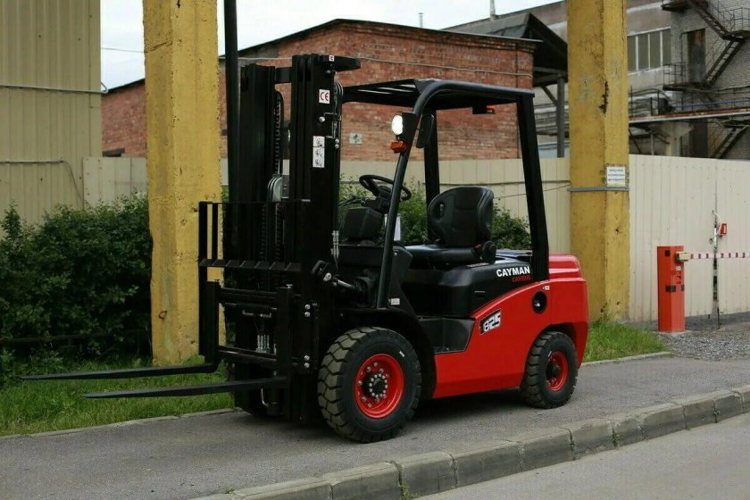 Вилочный автопогрузчик Ep cpcd15t8