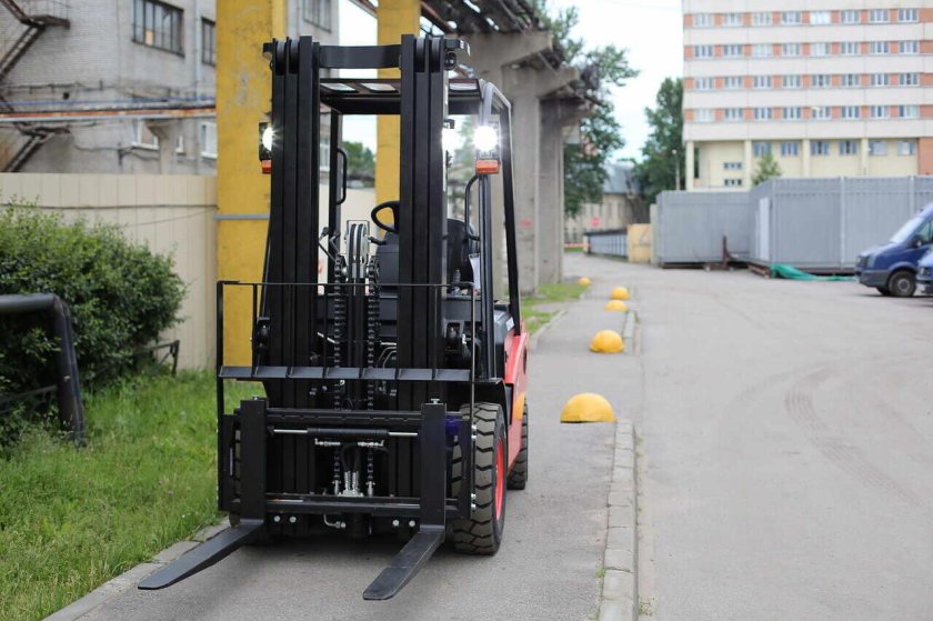 Cayman Ep cpcd25t8 2,5 тонн