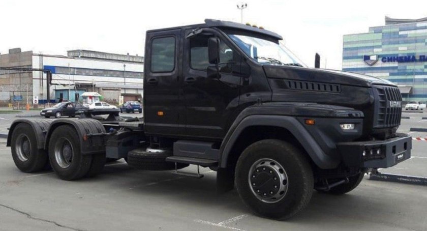 Седельный тягач Урал next 7470-5511-01