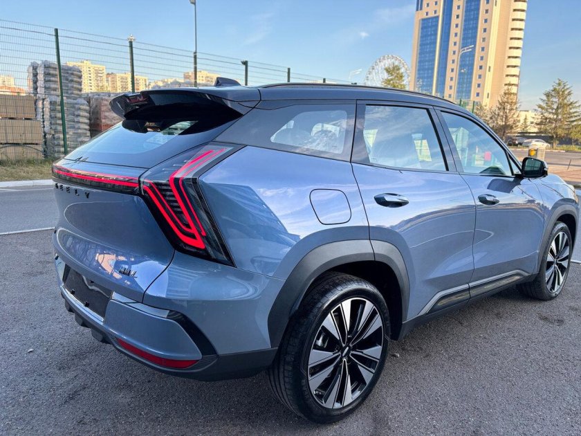 Джили атлас