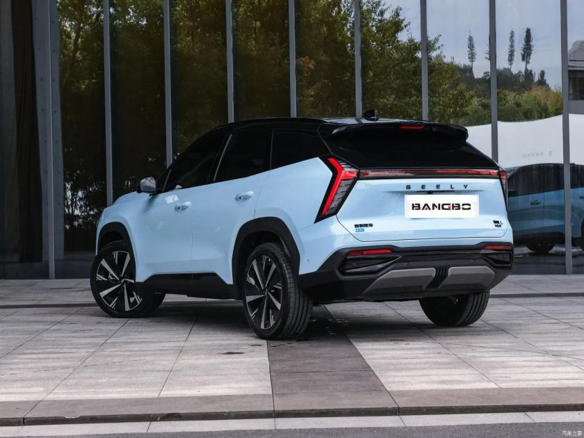 Новый Geely Atlas l 2023