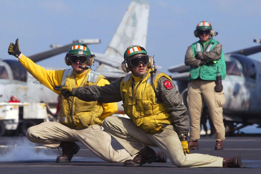 Пилот на авианосце