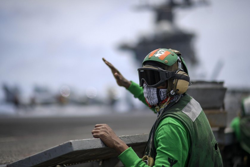 Персонал авианосца