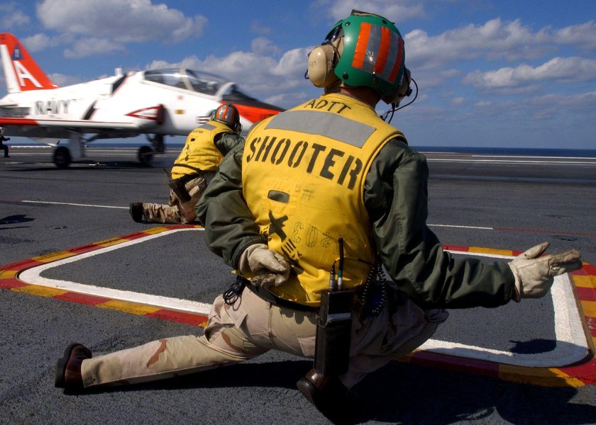 Шутер на авианосце