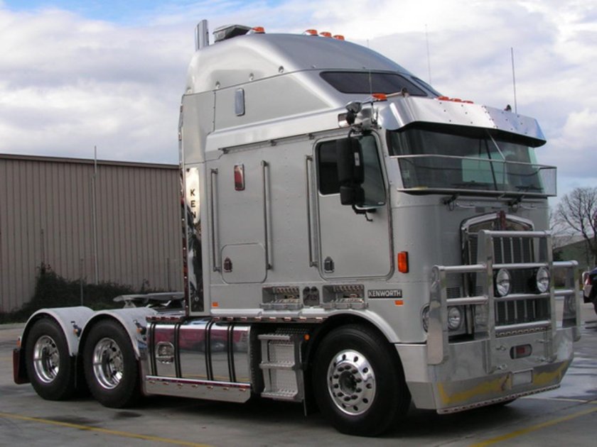 Kenworth k104