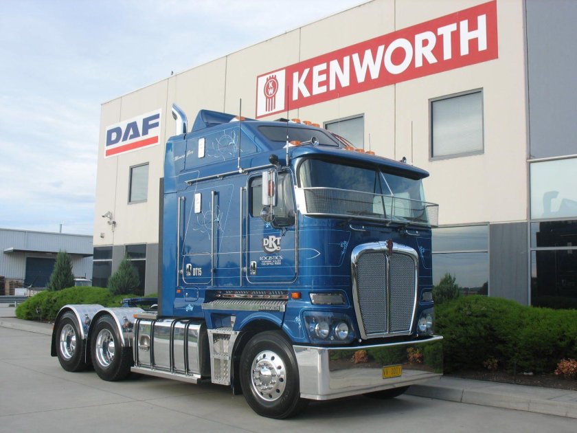 Kenworth k220