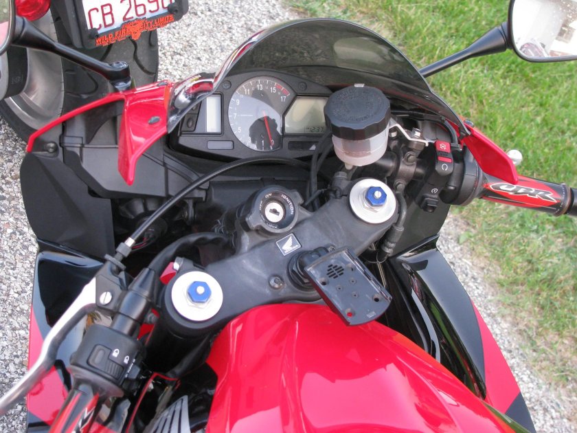 Honda cbr1000f клипоны